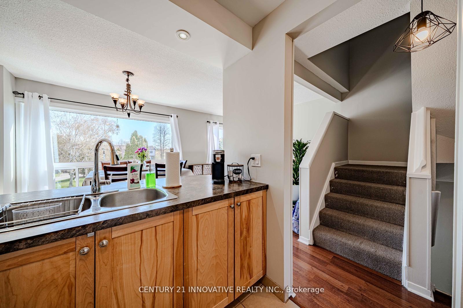 Photo 19 of 35 The Bridle Path, Clarington, Bowmanville — HOMEH