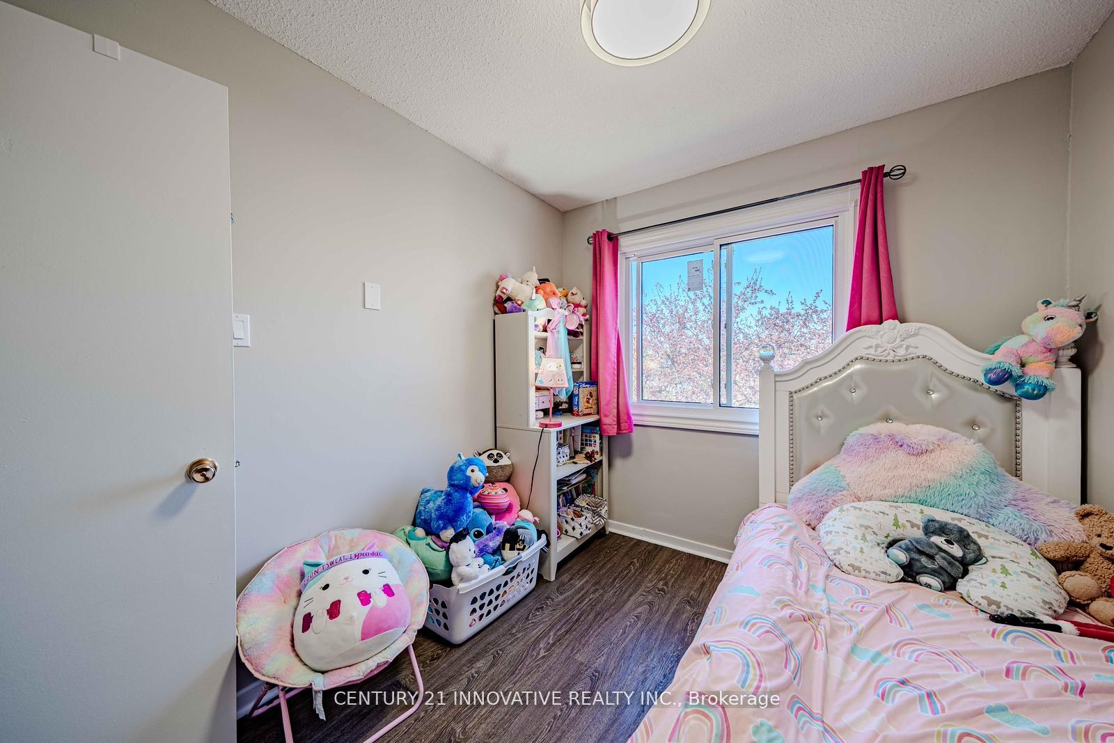 Photo 29 of 35 The Bridle Path, Clarington, Bowmanville — HOMEH