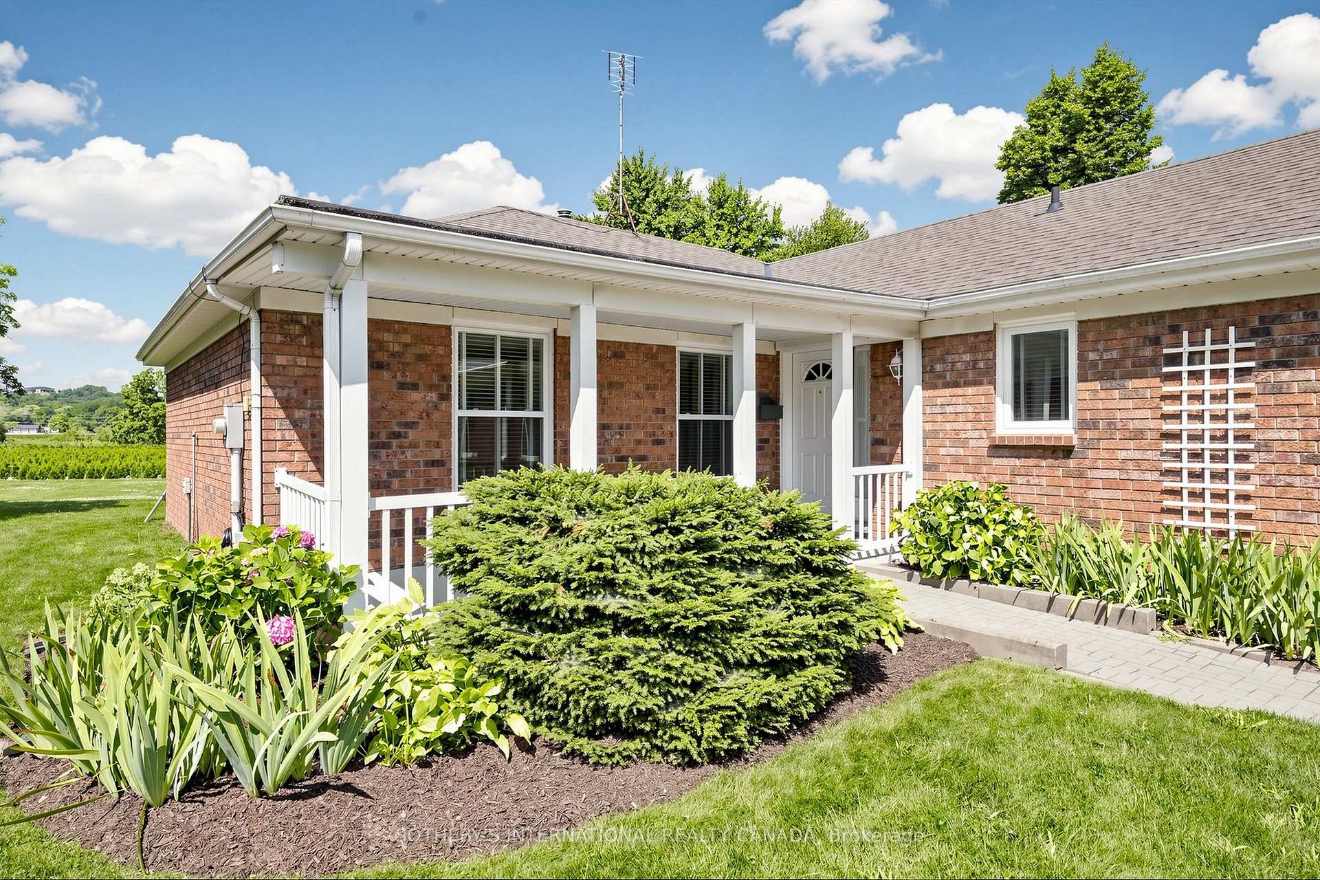 Photo 3 of 3454 Frederick Avenue, Lincoln, Lincoln-Jordan/Vineland — HOMEH