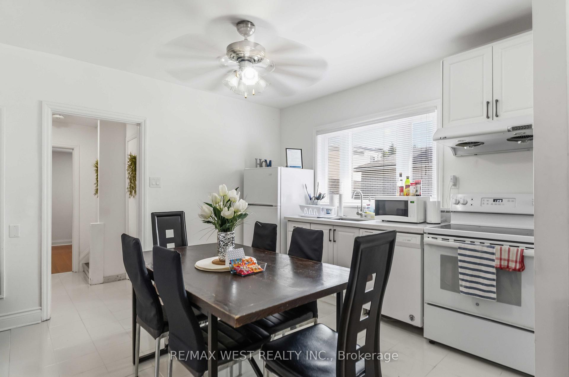 Photo 7 of 5177 Kitchener Street, Niagara Falls, Clifton Hill — HOMEH