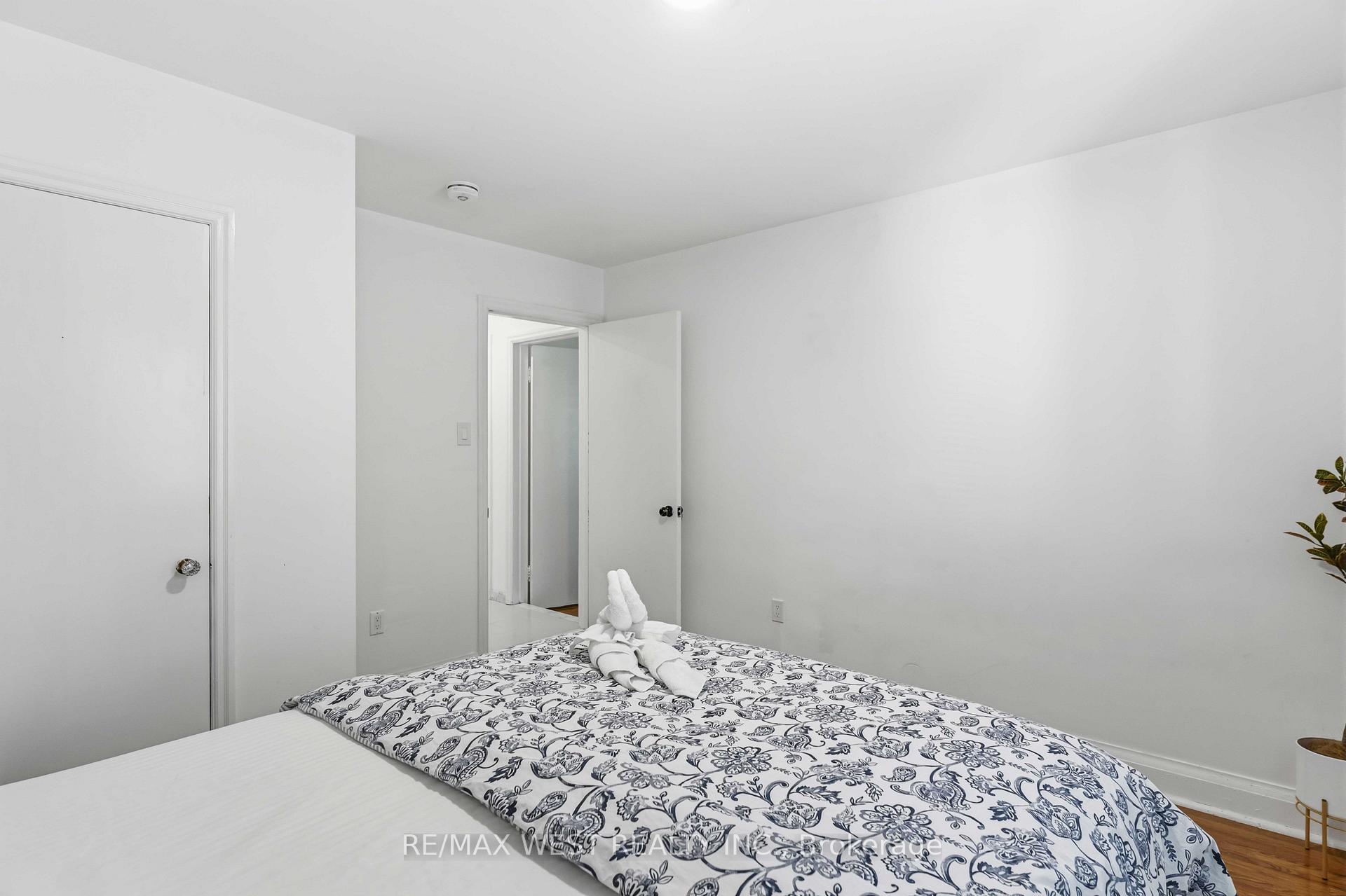 Photo 17 of 5177 Kitchener Street, Niagara Falls, Clifton Hill — HOMEH