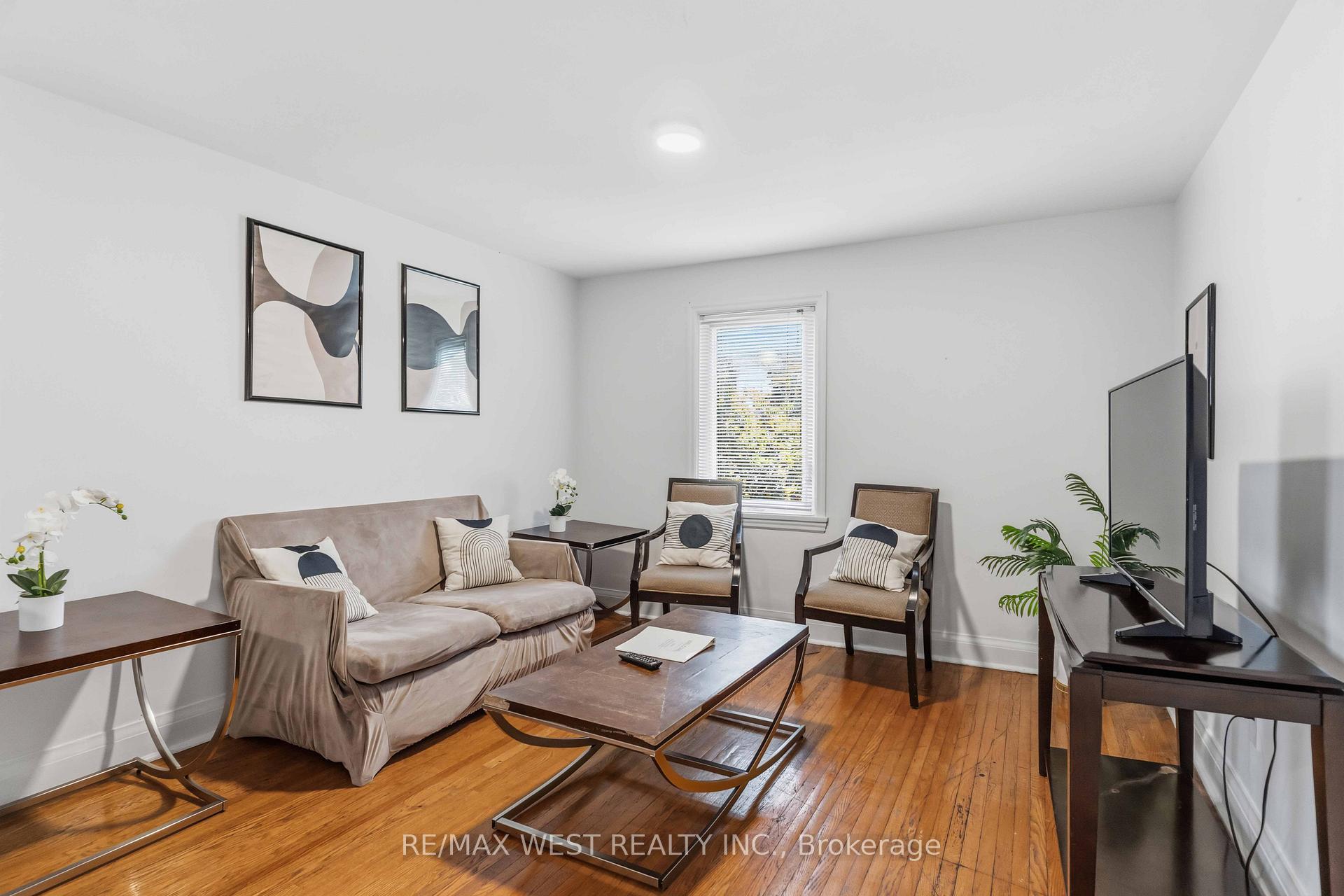 Photo 19 of 5177 Kitchener Street, Niagara Falls, Clifton Hill — HOMEH