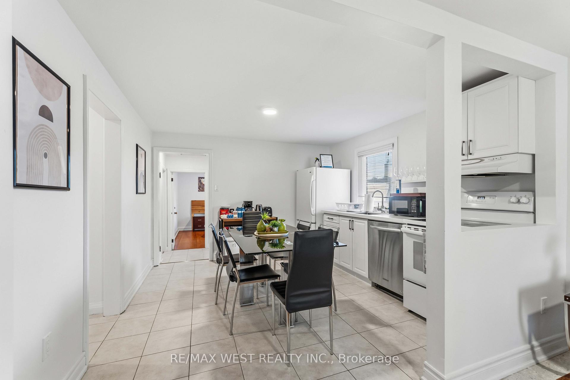 Photo 21 of 5177 Kitchener Street, Niagara Falls, Clifton Hill — HOMEH