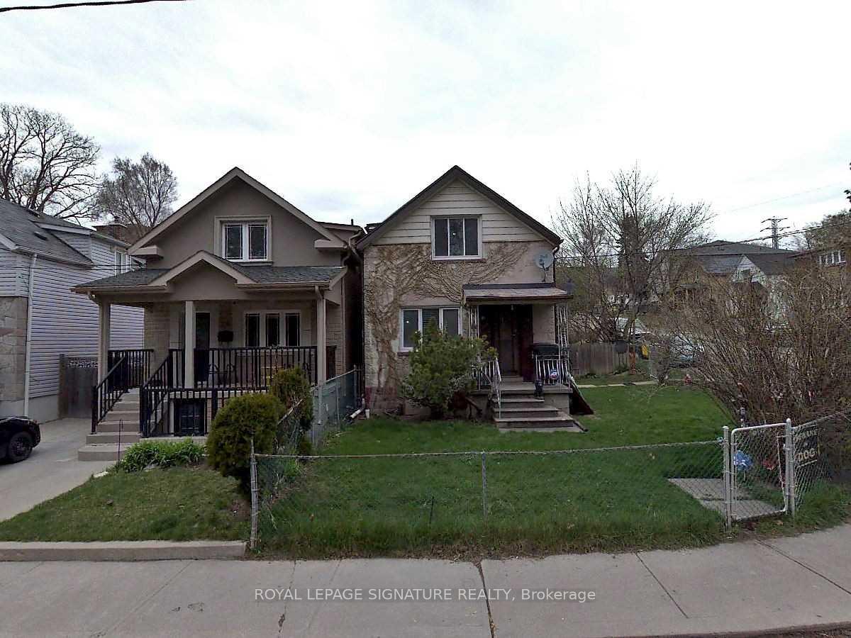 Photo 28 of 18 Dunraven Drive, Toronto, Keelesdale-Eglinton West — HOMEH