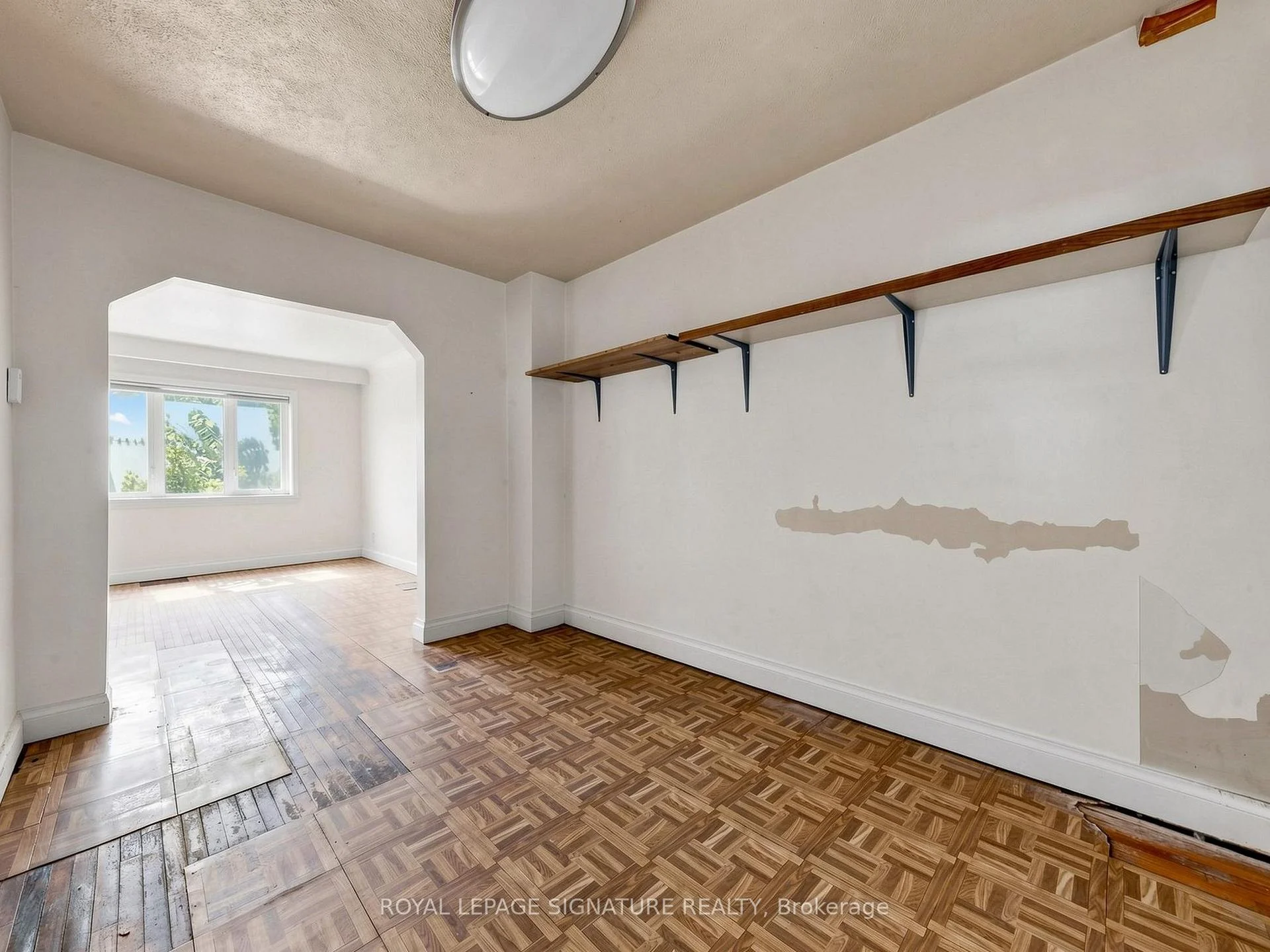 Photo 8 of 18 Dunraven Drive, Toronto, Keelesdale-Eglinton West — HOMEH