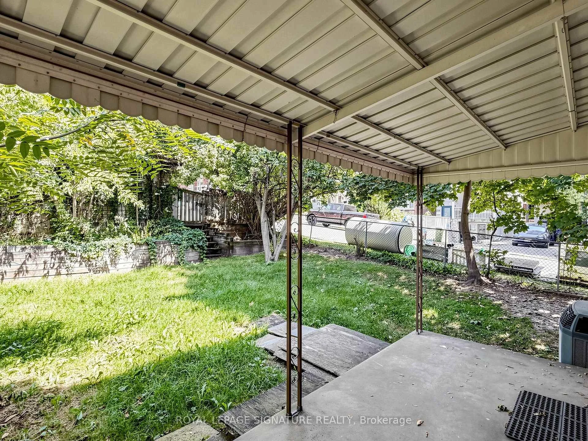 Photo 21 of 18 Dunraven Drive, Toronto, Keelesdale-Eglinton West — HOMEH