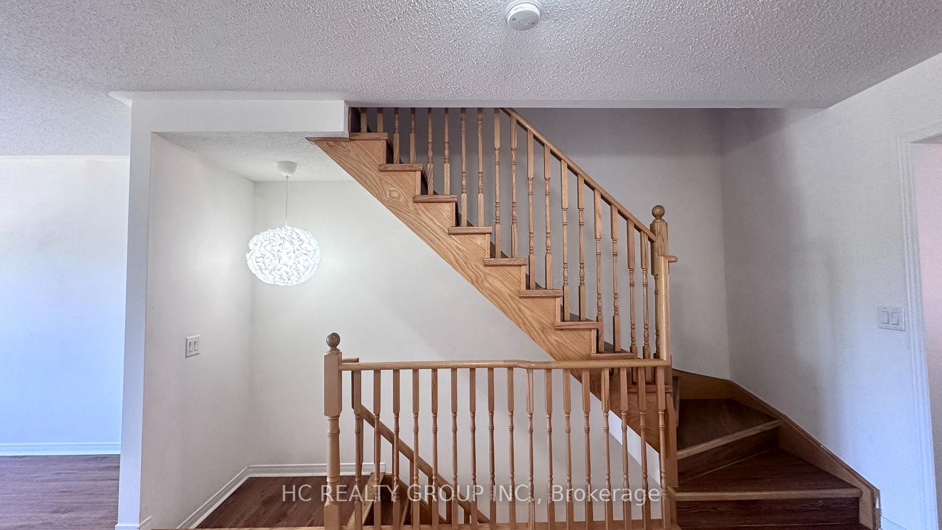 Photo 9 of 5257 Major Mackenzie Drive E, Markham, Berczy — HOMEH