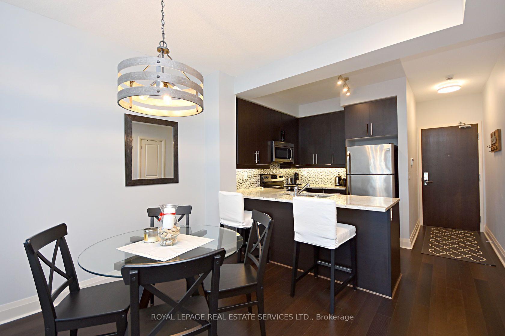 Photo 6 of Unit 901, 1185 The Queensway, Etobicoke, Islington-City Centre West — HOMEH