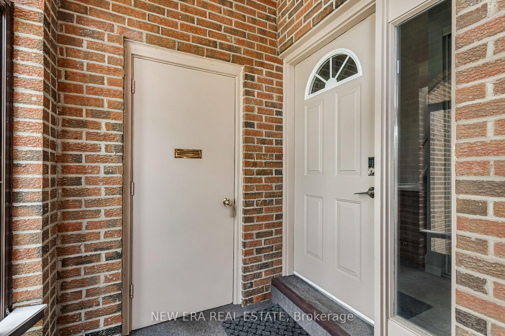 Photo 5 of 4059 Teakwood Drive, Mississauga, Creditview — HOMEH