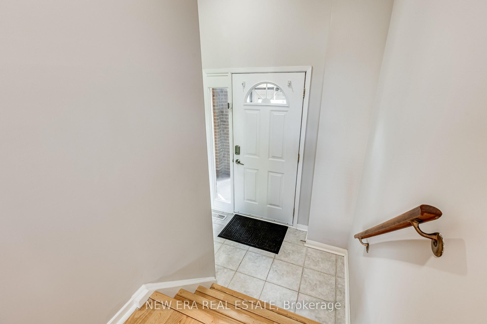 Photo 7 of 4059 Teakwood Drive, Mississauga, Creditview — HOMEH