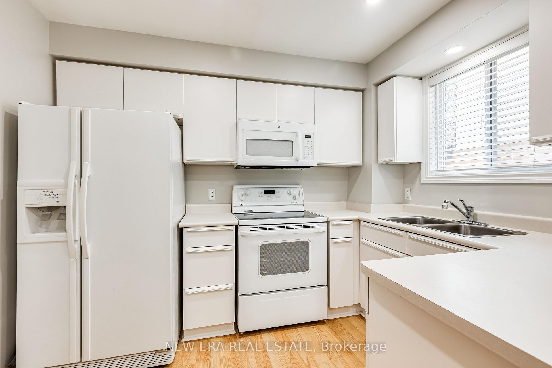 Photo 15 of 4059 Teakwood Drive, Mississauga, Creditview — HOMEH