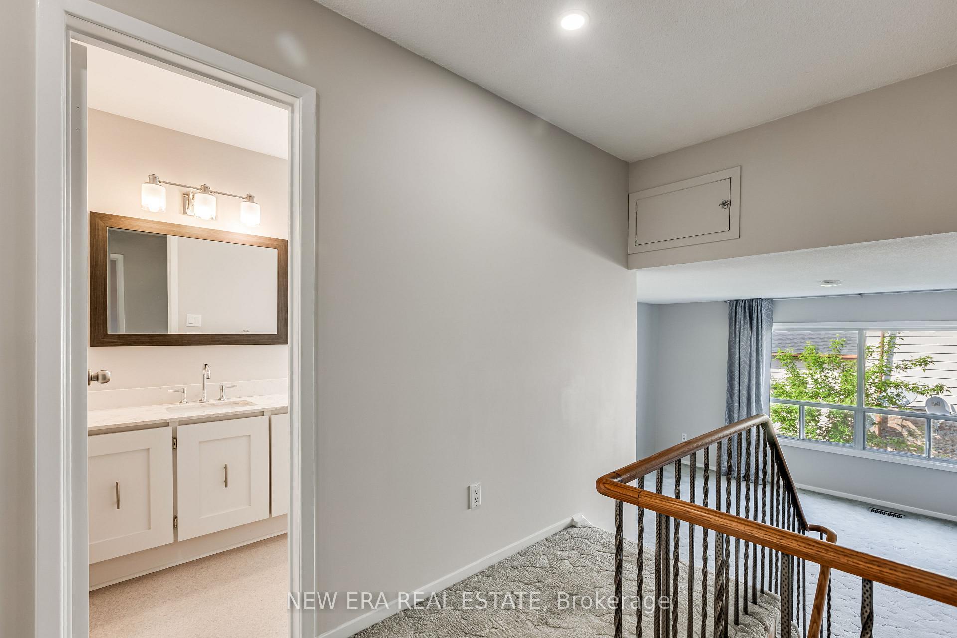 Photo 26 of 4059 Teakwood Drive, Mississauga, Creditview — HOMEH