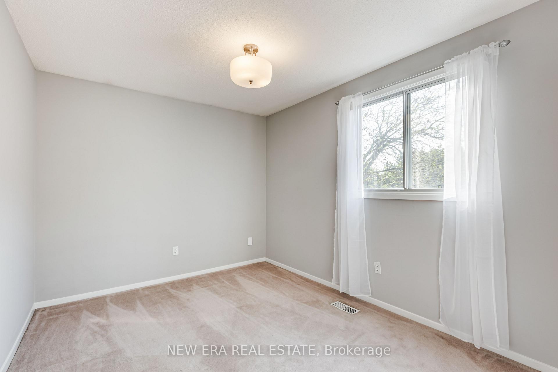 Photo 28 of 4059 Teakwood Drive, Mississauga, Creditview — HOMEH