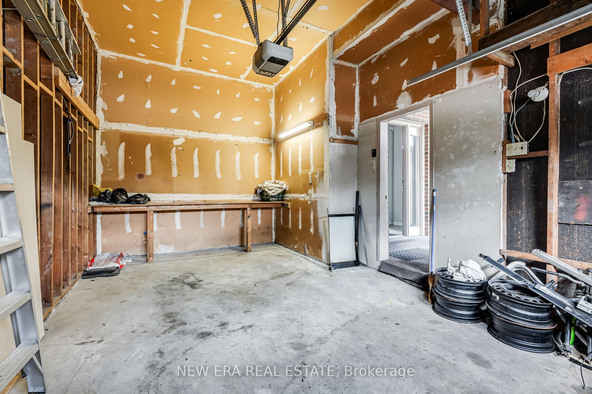 Photo 37 of 4059 Teakwood Drive, Mississauga, Creditview — HOMEH