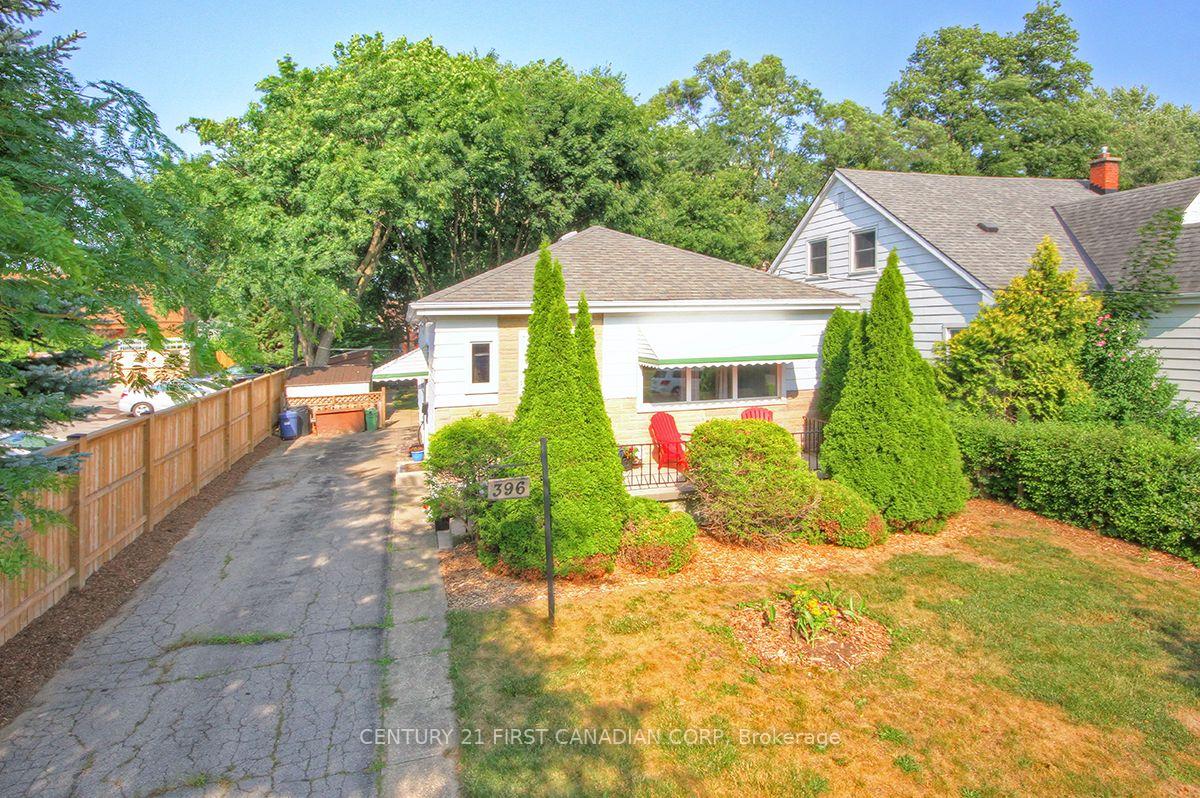 Photo 1 of 396 Avondale Road, London, East H — HOMEH