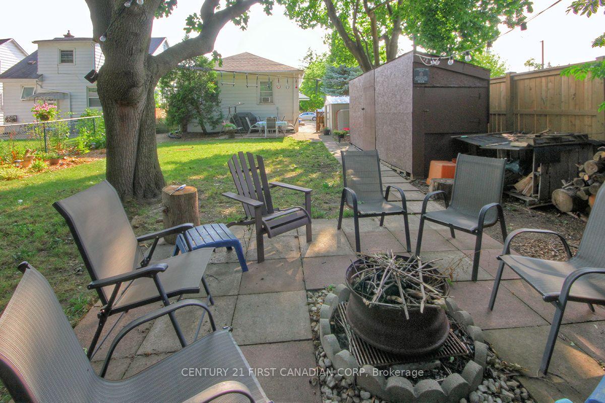 Photo 24 of 396 Avondale Road, London, East H — HOMEH