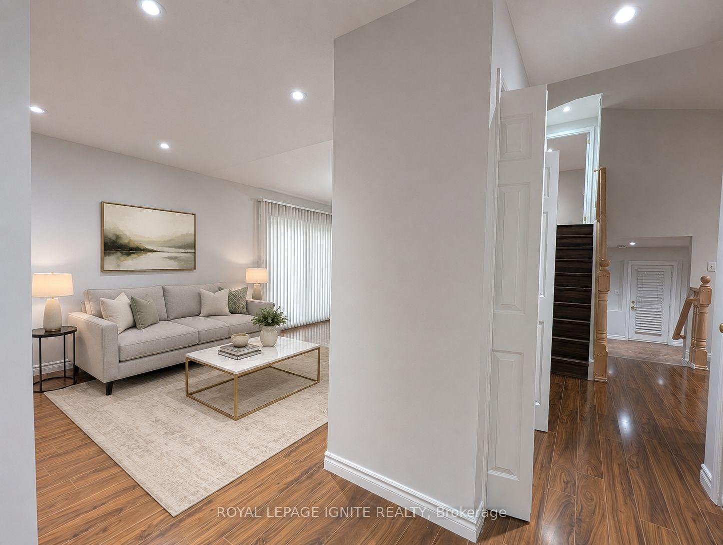 Photo 2 of 461 Eastbridge Boulevard, Waterloo, Lexington — HOMEH