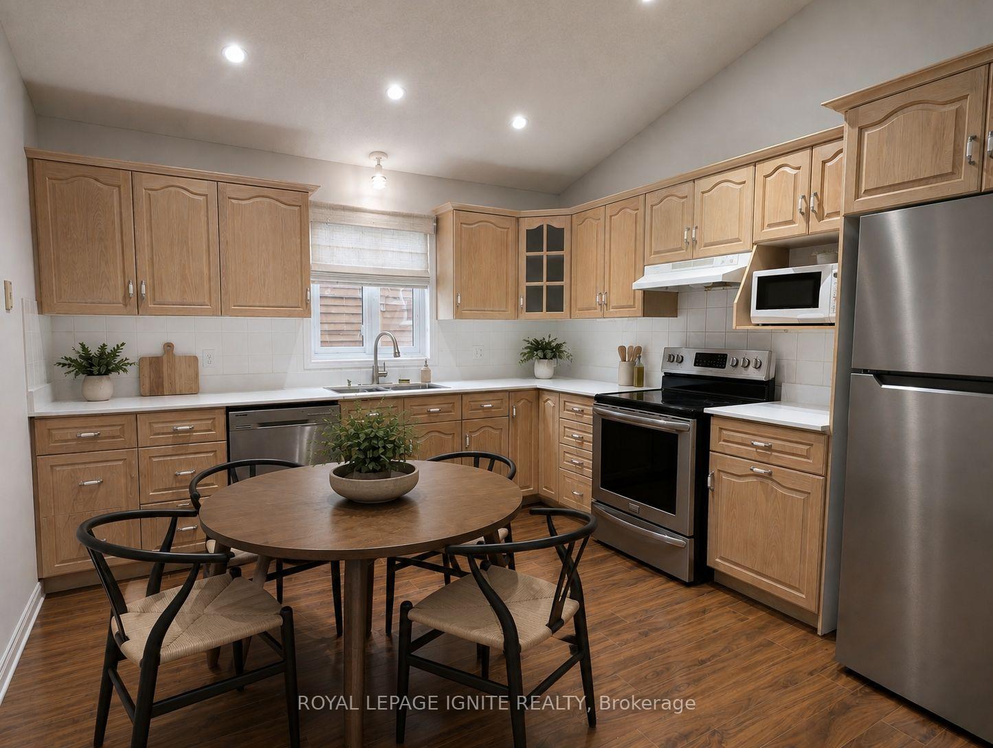 Photo 4 of 461 Eastbridge Boulevard, Waterloo, Lexington — HOMEH
