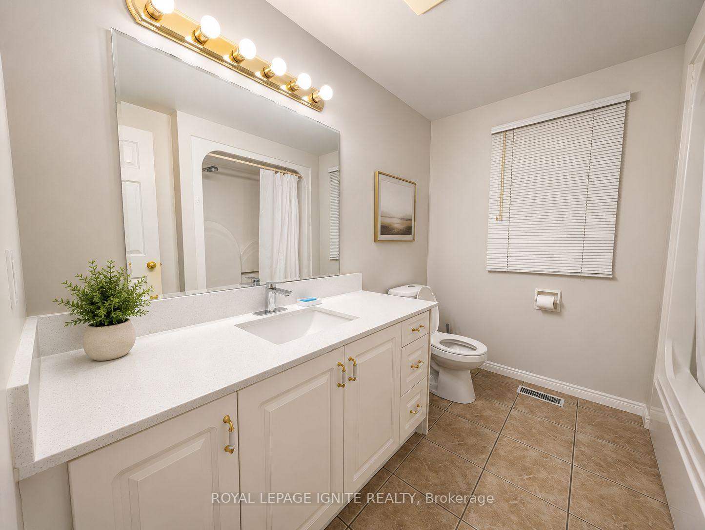 Photo 7 of 461 Eastbridge Boulevard, Waterloo, Lexington — HOMEH