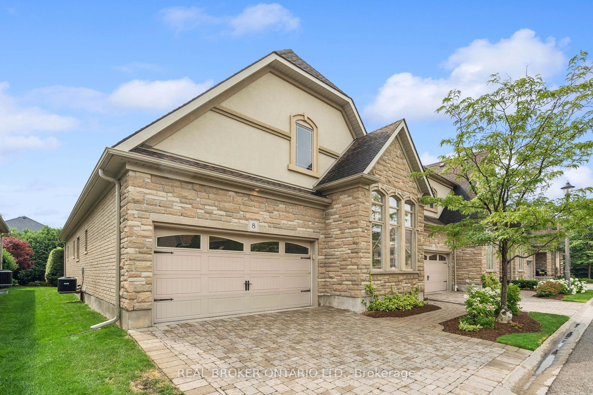 Photo 4 of Unit 8, 19 Simmonds Drive, Guelph, Victoria North — HOMEH