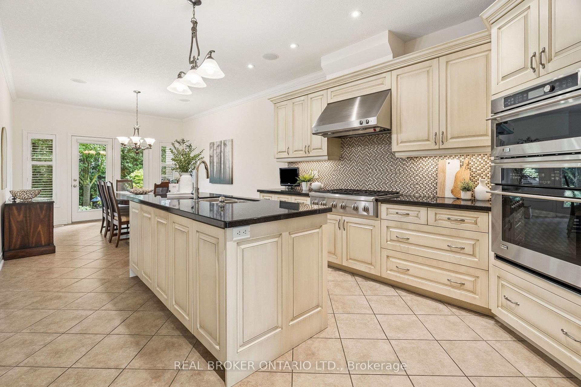 Photo 12 of Unit 8, 19 Simmonds Drive, Guelph, Victoria North — HOMEH