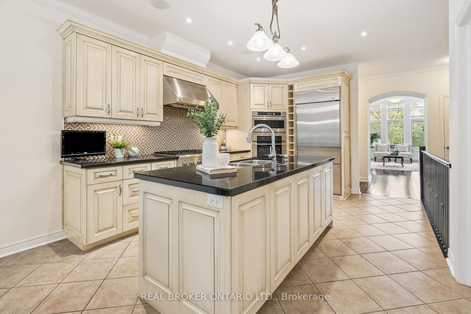 Photo 13 of Unit 8, 19 Simmonds Drive, Guelph, Victoria North — HOMEH