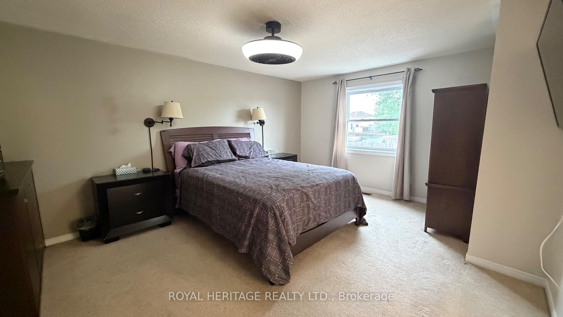 Photo 23 of 23 Hooper Square, Clarington, Bowmanville — HOMEH