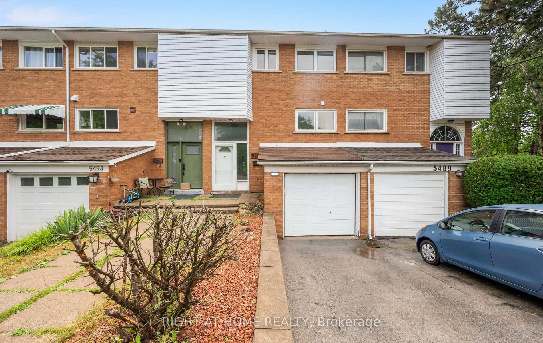Photo 2 of 5491 Schueller Crescent, Burlington, Appleby — HOMEH
