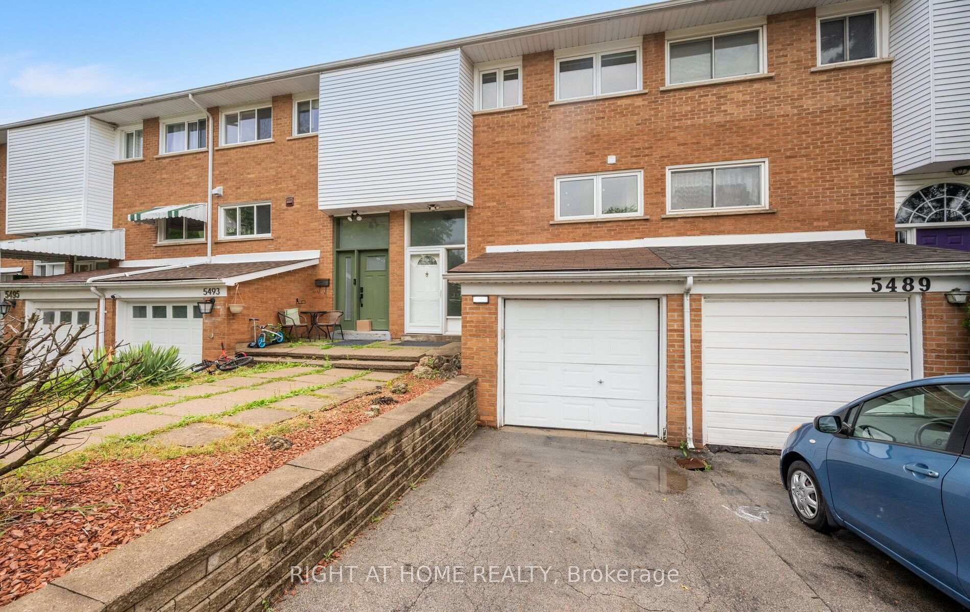 Photo 3 of 5491 Schueller Crescent, Burlington, Appleby — HOMEH