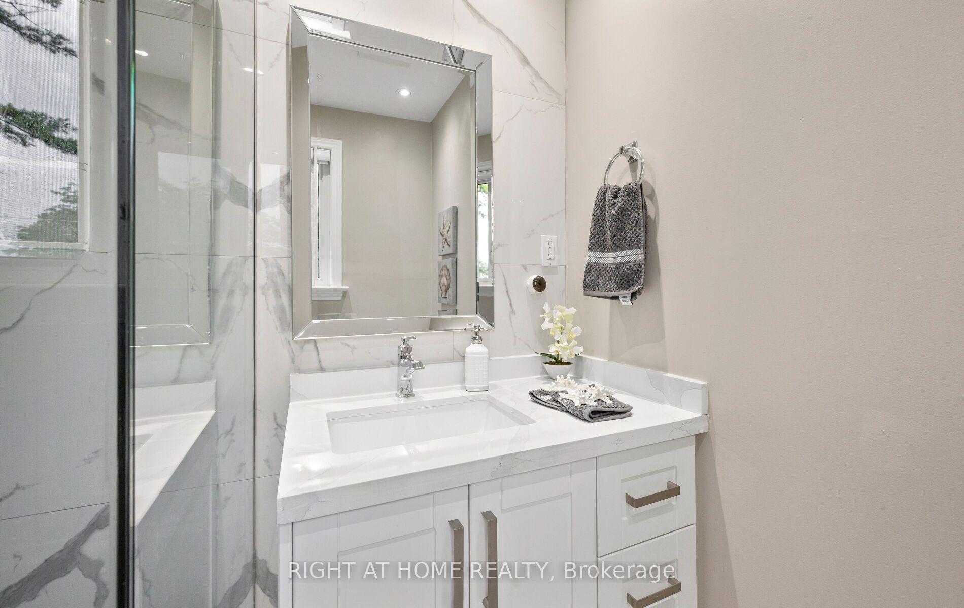 Photo 30 of 5491 Schueller Crescent, Burlington, Appleby — HOMEH