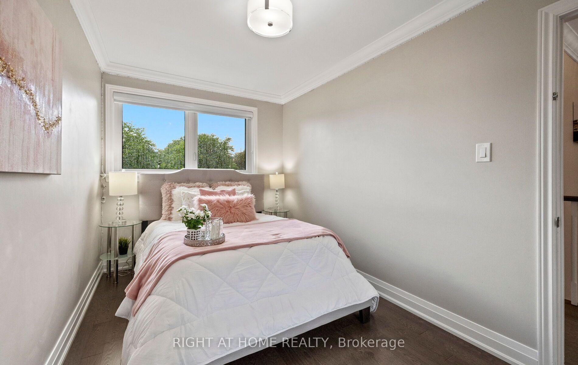 Photo 37 of 5491 Schueller Crescent, Burlington, Appleby — HOMEH