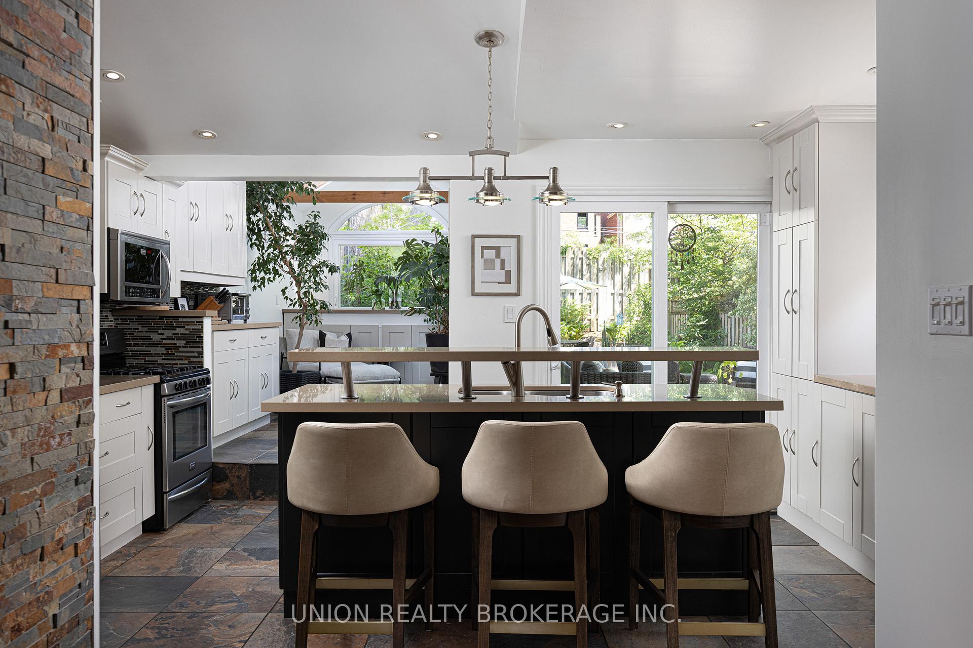 Photo 15 of 134 Duvernet Avenue, Toronto, East End-Danforth — HOMEH