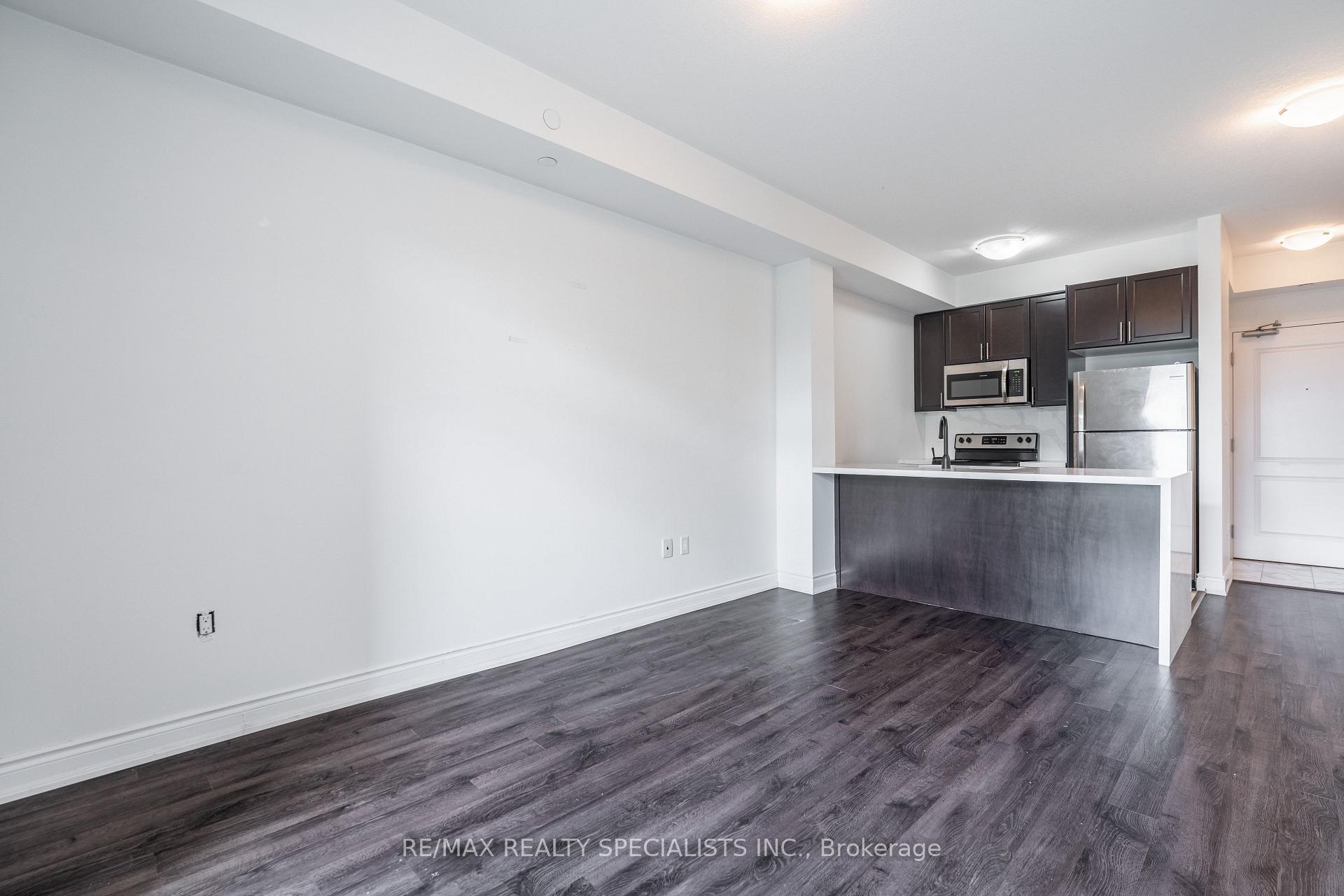 Photo 14 of Unit 321, 125 Shoreview Place, Hamilton, Stoney Creek — HOMEH