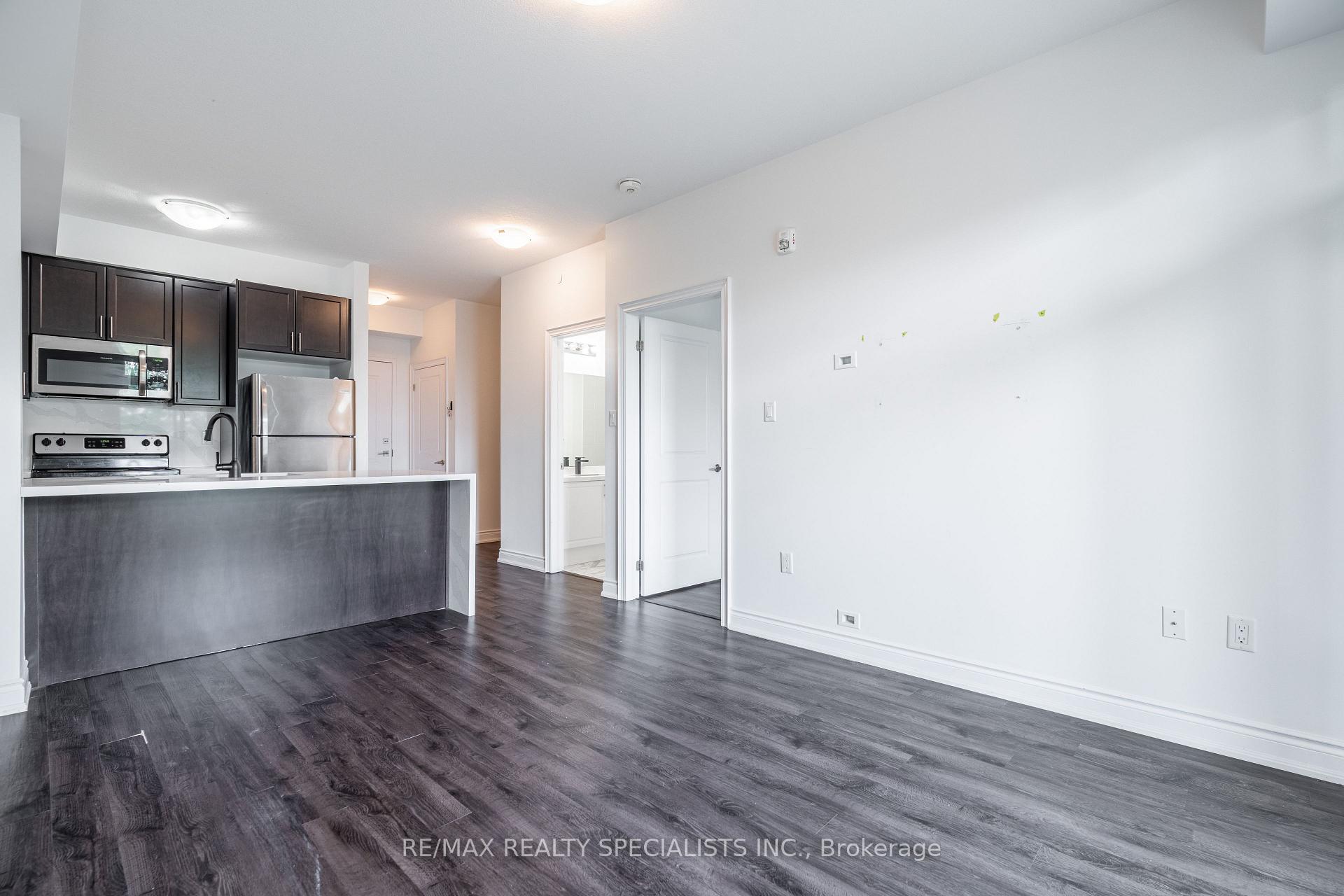 Photo 15 of Unit 321, 125 Shoreview Place, Hamilton, Stoney Creek — HOMEH