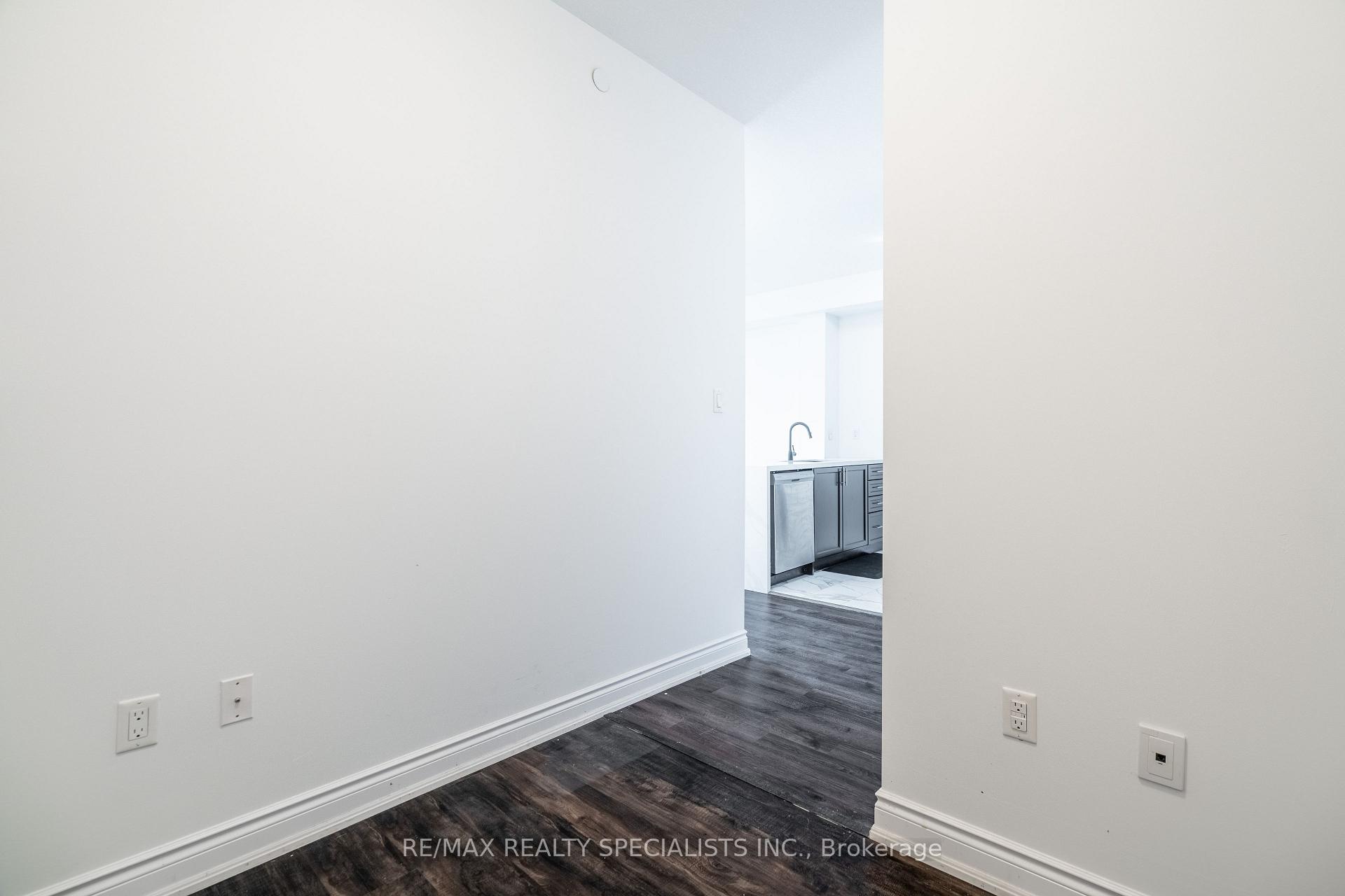 Photo 21 of Unit 321, 125 Shoreview Place, Hamilton, Stoney Creek — HOMEH