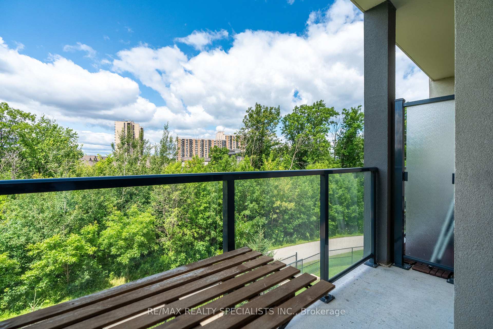 Photo 23 of Unit 321, 125 Shoreview Place, Hamilton, Stoney Creek — HOMEH