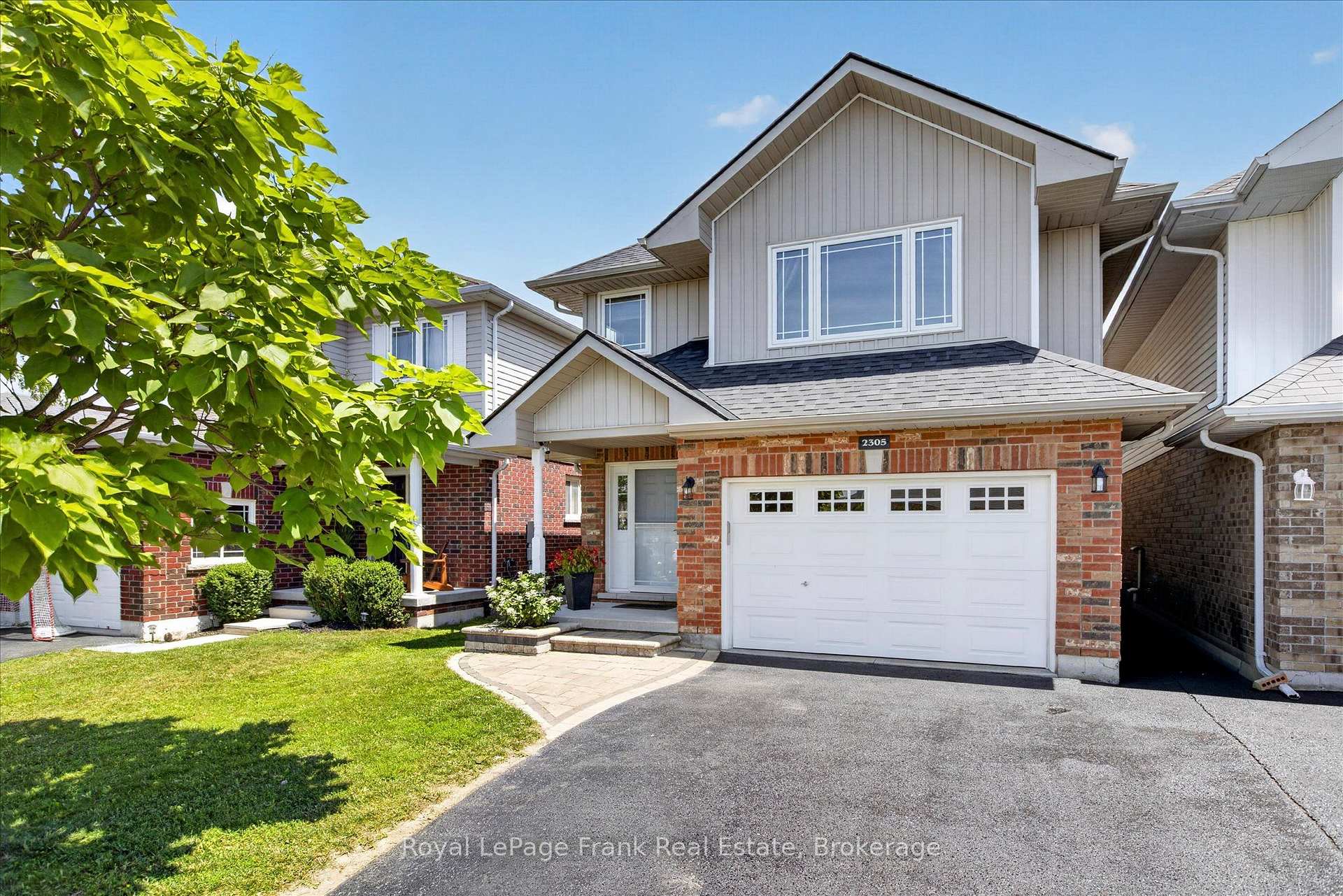 Photo 2 of 2305 Marsdale Drive, Peterborough, Ashburnham Ward 4 — HOMEH