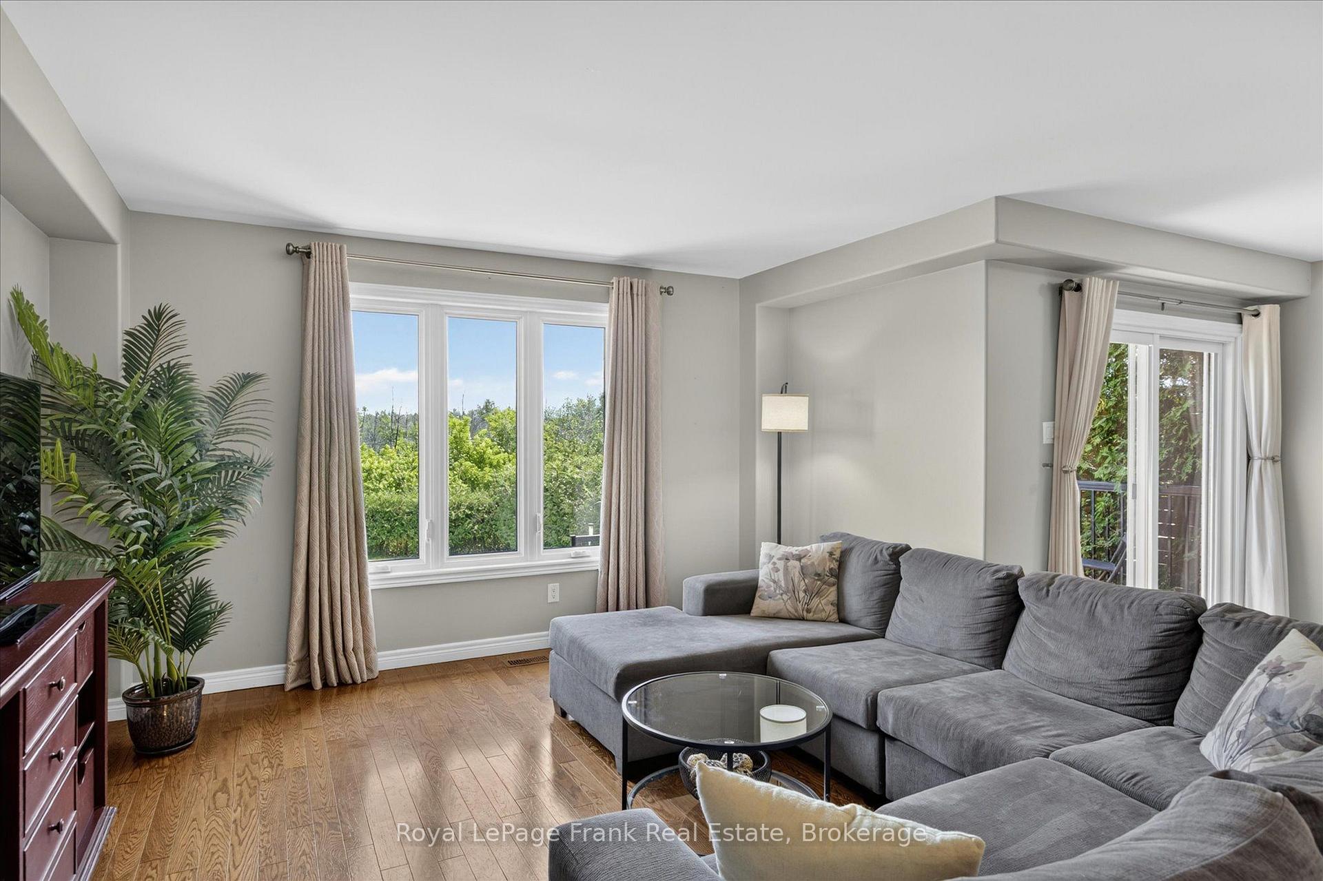 Photo 19 of 2305 Marsdale Drive, Peterborough, Ashburnham Ward 4 — HOMEH