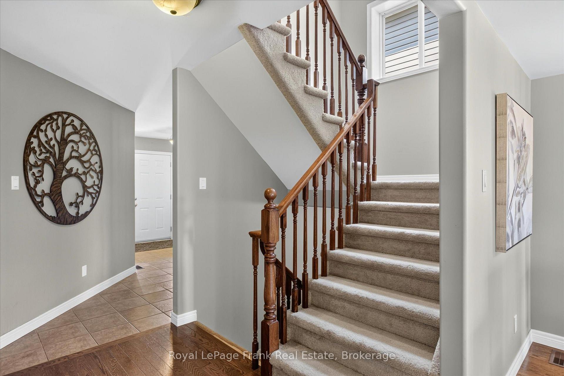 Photo 22 of 2305 Marsdale Drive, Peterborough, Ashburnham Ward 4 — HOMEH