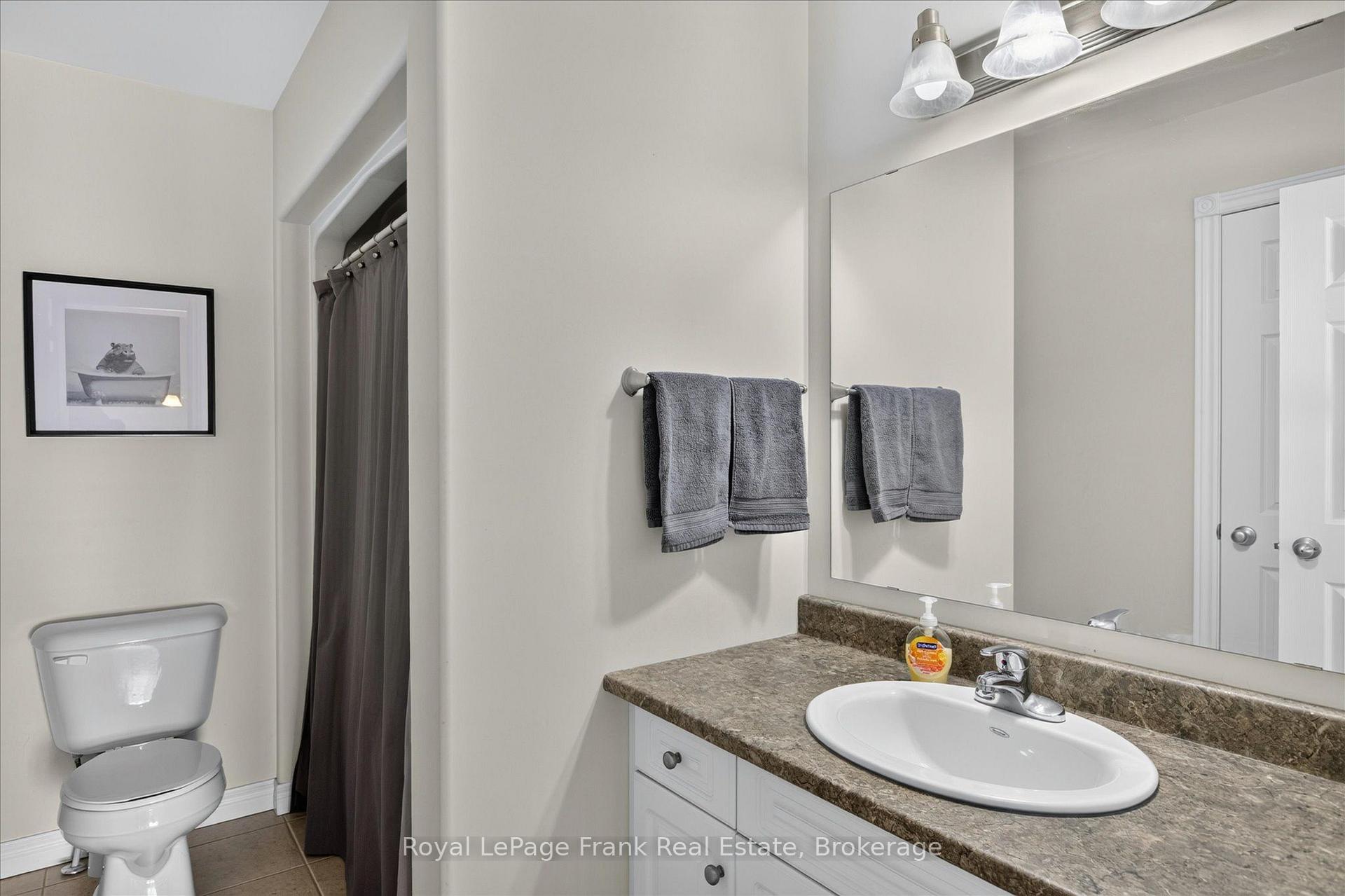 Photo 32 of 2305 Marsdale Drive, Peterborough, Ashburnham Ward 4 — HOMEH