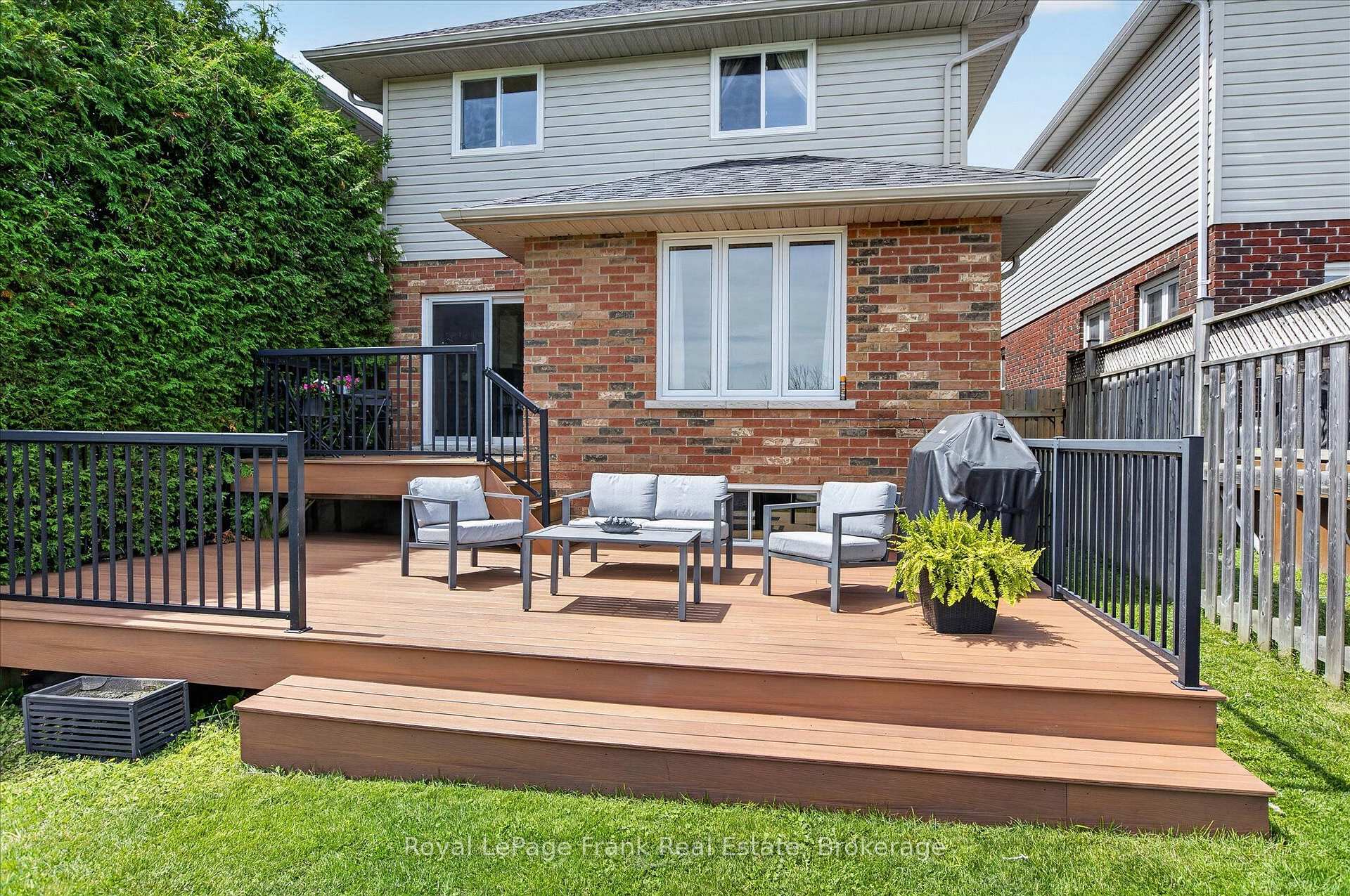 Photo 44 of 2305 Marsdale Drive, Peterborough, Ashburnham Ward 4 — HOMEH