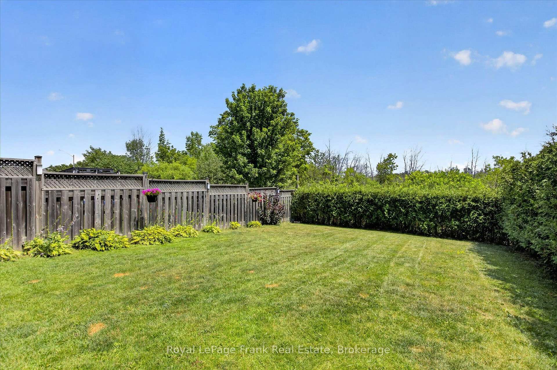 Photo 49 of 2305 Marsdale Drive, Peterborough, Ashburnham Ward 4 — HOMEH