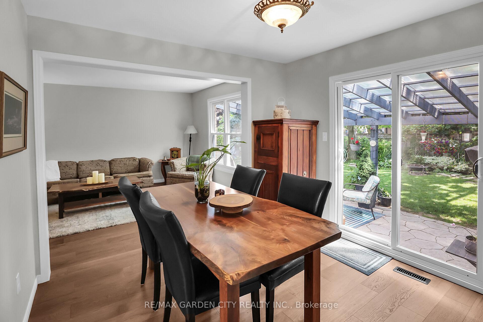Photo 8 of 4542 Ivy Gardens Crescent, Lincoln, Beamsville — HOMEH