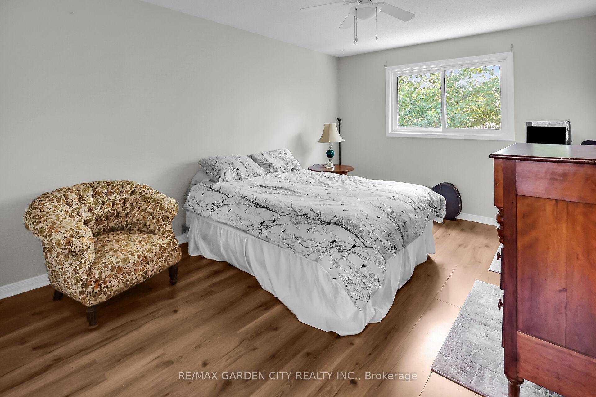 Photo 11 of 4542 Ivy Gardens Crescent, Lincoln, Beamsville — HOMEH