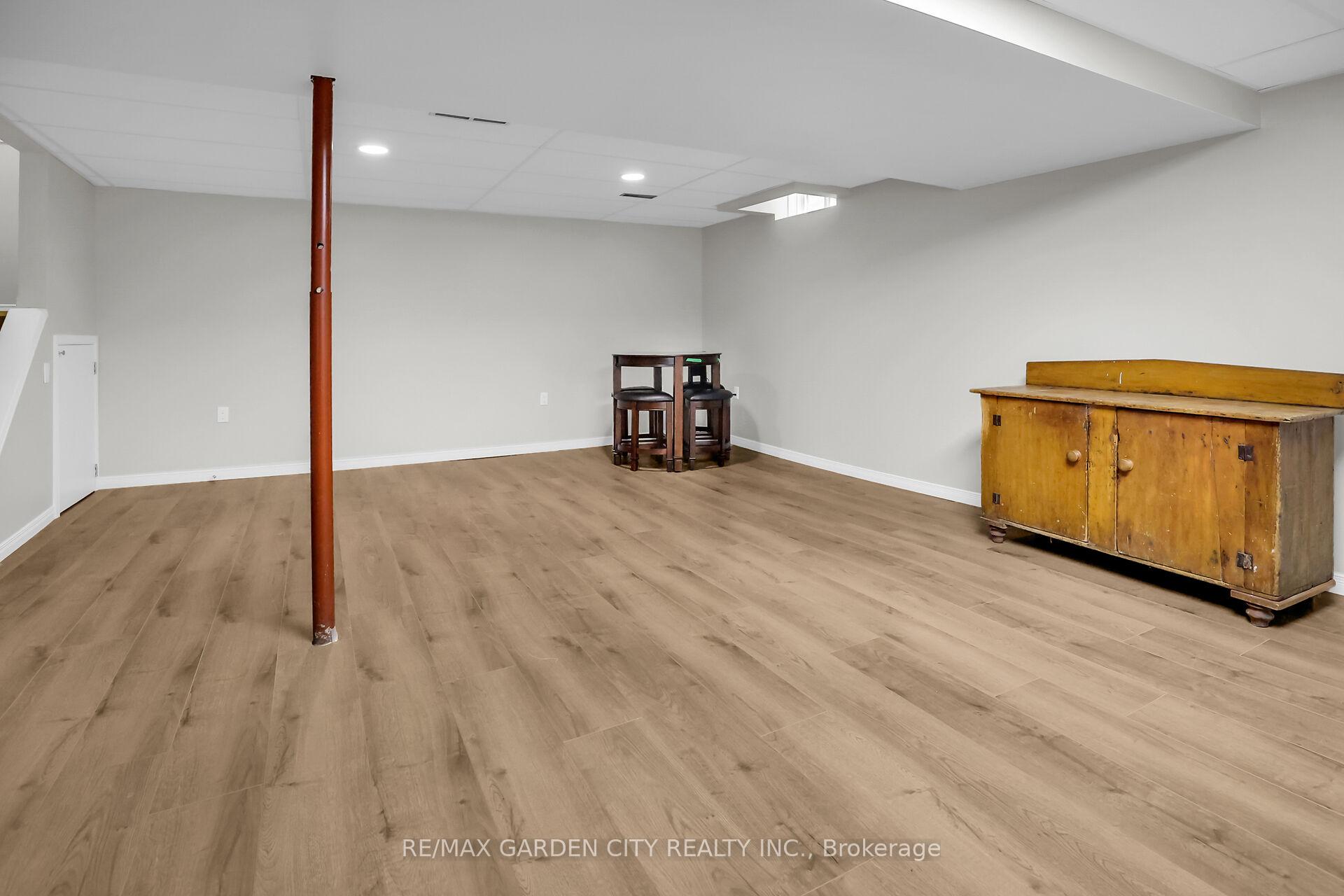 Photo 19 of 4542 Ivy Gardens Crescent, Lincoln, Beamsville — HOMEH