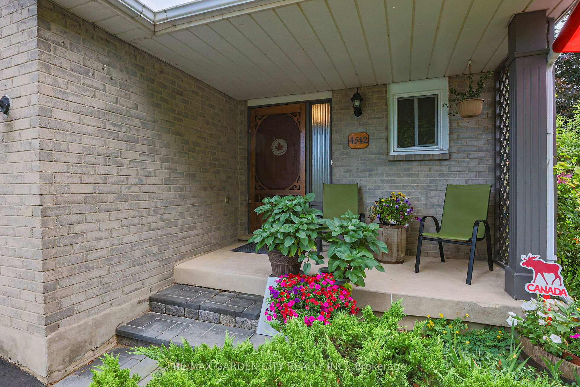 Photo 22 of 4542 Ivy Gardens Crescent, Lincoln, Beamsville — HOMEH