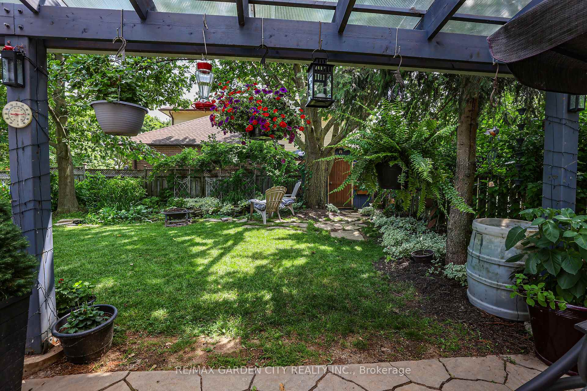 Photo 27 of 4542 Ivy Gardens Crescent, Lincoln, Beamsville — HOMEH