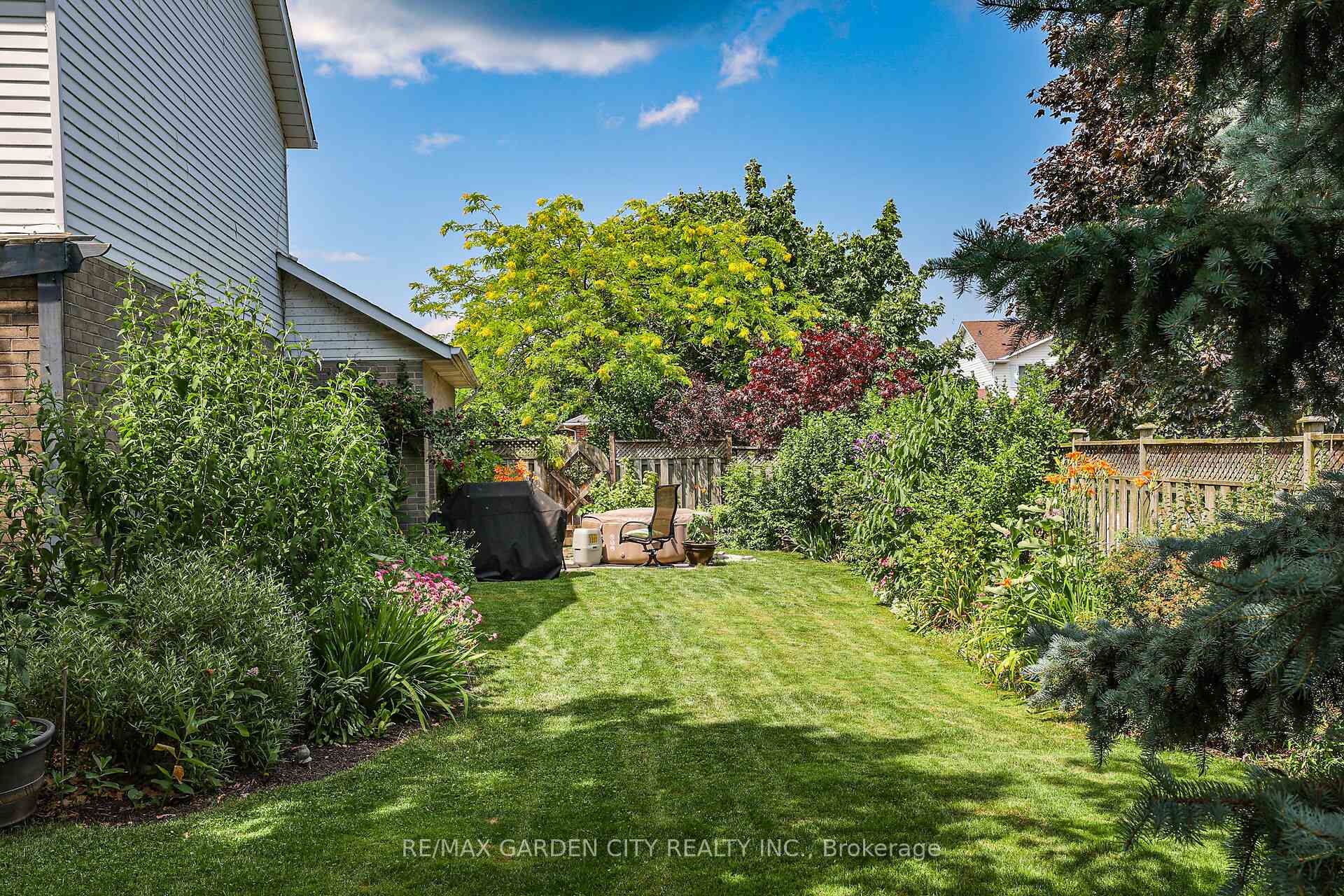 Photo 30 of 4542 Ivy Gardens Crescent, Lincoln, Beamsville — HOMEH