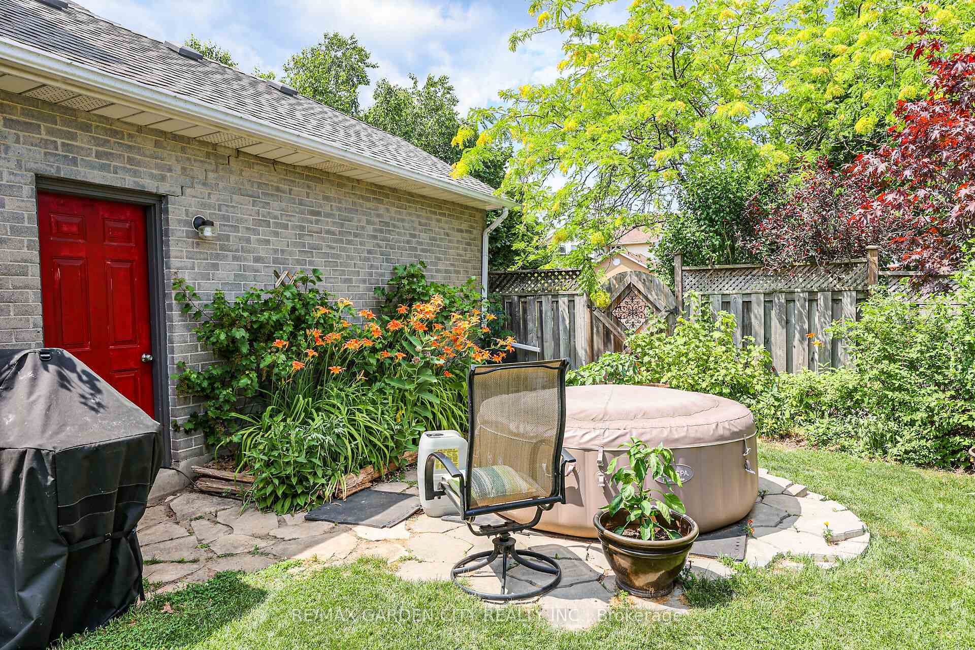 Photo 31 of 4542 Ivy Gardens Crescent, Lincoln, Beamsville — HOMEH