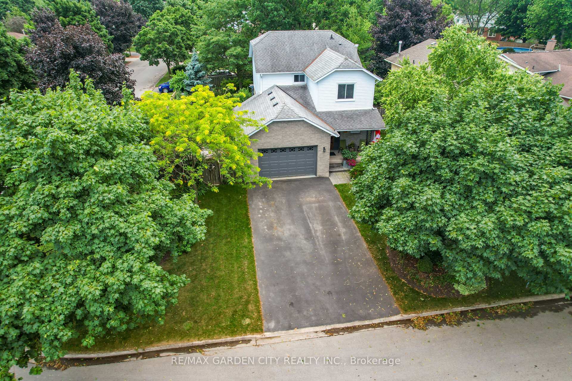 Photo 33 of 4542 Ivy Gardens Crescent, Lincoln, Beamsville — HOMEH
